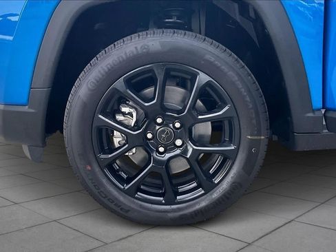 New 2026 Jeep Compass Latitude AWD/4WD image 11