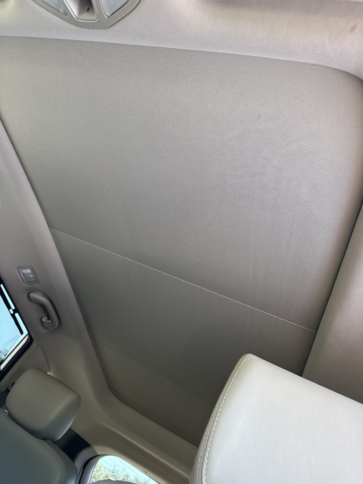 Used 2018 Hyundai Santa Fe Limited FWD image 16