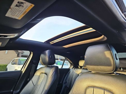 Used 2021 Mercedes-Benz A 220 image 35