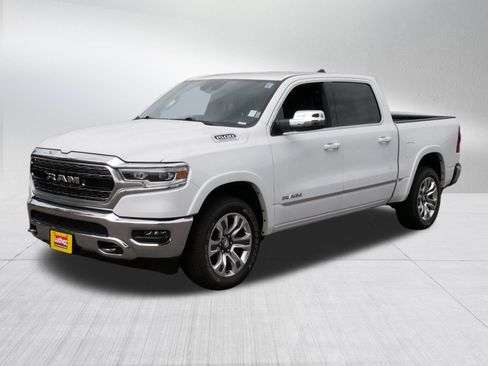 Used 2024 RAM 1500 Limited AWD/4WD image 3