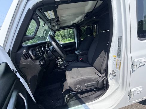 Used 2018 Jeep Wrangler Unlimited Sport AWD/4WD image 54