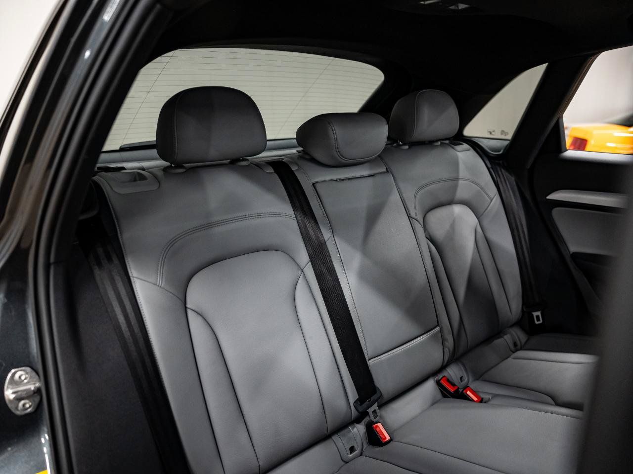 Used 2018 Audi Q3 2.0T Premium w/ Convenience Package AWD/4WD image 15