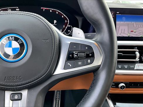 Used 2022 BMW 330e w/ M Sport Package image 21