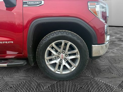 Used 2022 GMC Sierra 1500 SLT w/ SLT Premium Plus Package AWD/4WD image 28