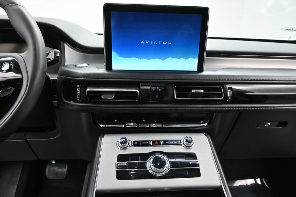 Used 2022 Lincoln Aviator AWD w/ Premium Package image 15