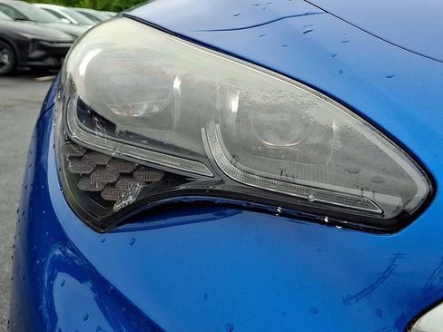 Used 2018 Kia Stinger Premium AWD/4WD image 9