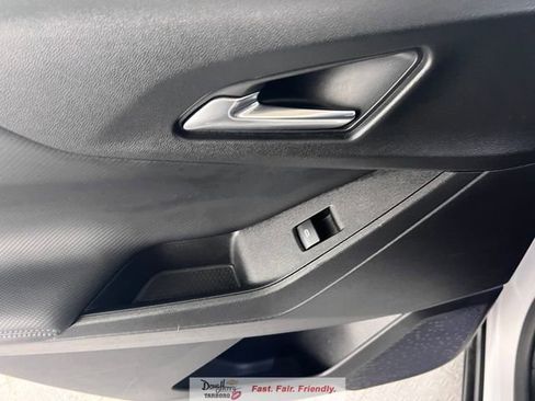 Used 2025 Chevrolet Equinox LT FWD image 28