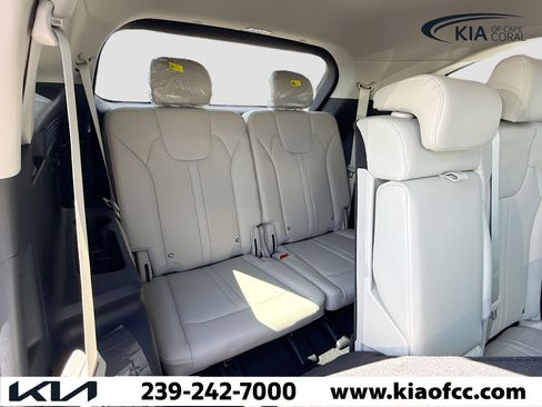 New 2026 Kia Sorento S image 19