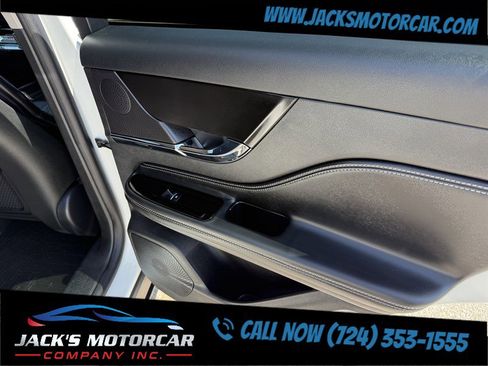 Used 2024 Lincoln Corsair Reserve w/ Equipment Group 201A AWD/4WD image 18