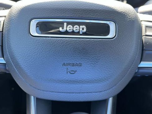 Used 2022 Jeep Compass Latitude w/ Convenience Group image 32