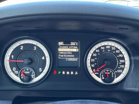 Used 2015 RAM 2500 Big Horn image 25