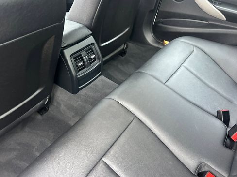 Used 2015 BMW 320i xDrive Sedan image 25