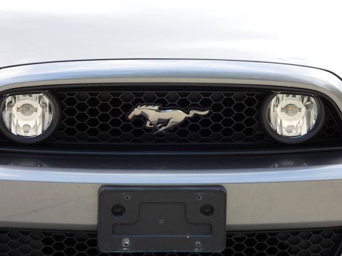 Used 2014 Ford Mustang GT RWD image 42