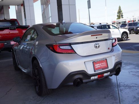 New 2026 Toyota GR86 Premium RWD image 8