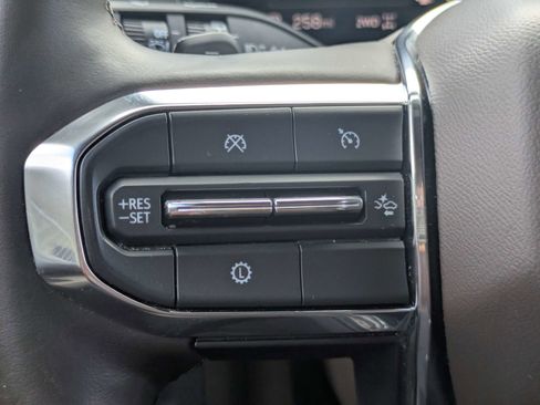 Used 2025 GMC Yukon XL Elevation AWD/4WD image 19