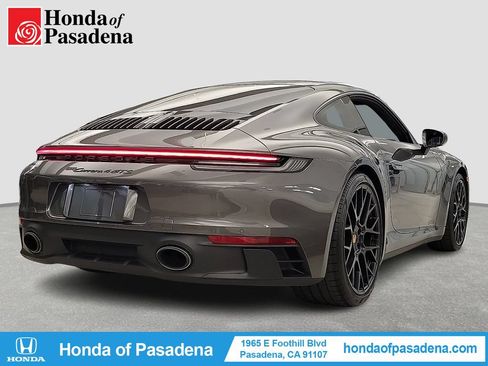 Used 2022 Porsche 911 Carrera 4 GTS AWD/4WD image 3