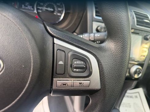 Used 2018 Subaru Forester 2.5i Premium AWD/4WD image 21