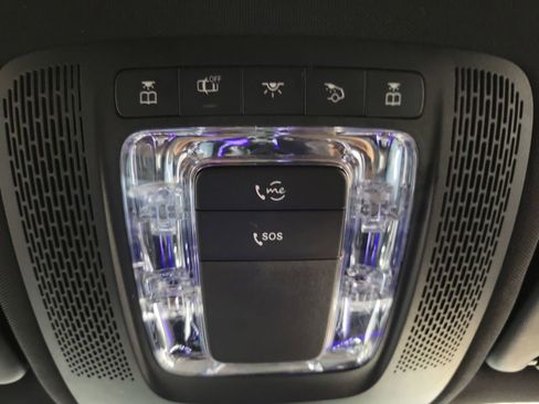 Used 2021 Mercedes-Benz GLB 250 image 19
