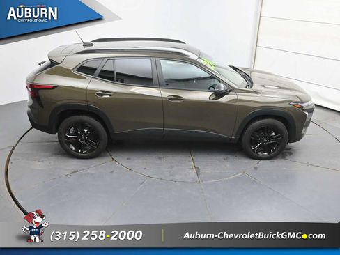 Used 2024 Chevrolet Trax ACTIV FWD image 32