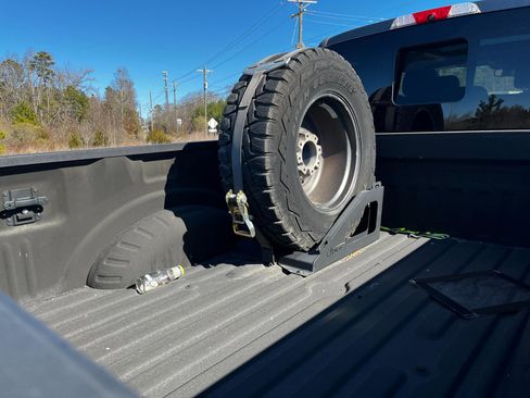 Used 2017 Ford F250 Lariat w/ Lariat Ultimate Package image 11