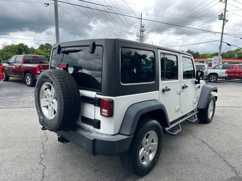 Used 2017 Jeep Wrangler Unlimited Sport w/ Quick Order Package 24S AWD/4WD image 5