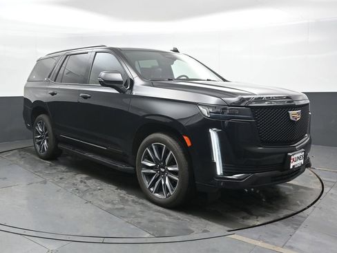 Used 2023 Cadillac Escalade Sport image 5