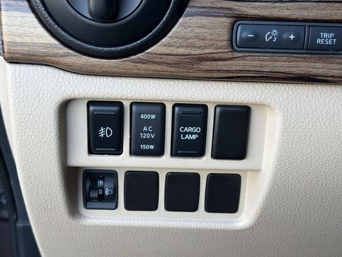 Used 2016 Nissan Titan SL RWD image 18