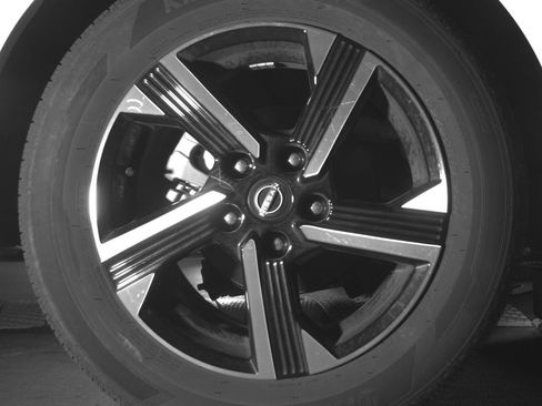 Used 2025 Nissan Sentra SV FWD image 15