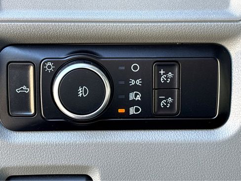 Used 2023 Ford F150 XLT image 11