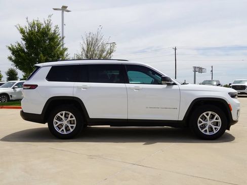 Used 2023 Jeep Grand Cherokee L Limited AWD/4WD image 10