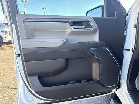 Used 2023 Chevrolet Silverado 1500 RST w/ Z71 Off-Road Package image 13