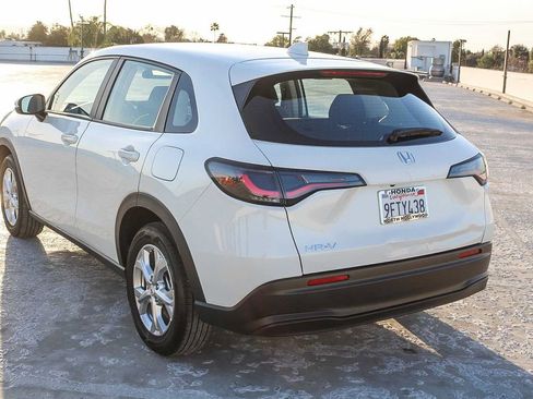 Certified 2023 Honda HR-V LX image 4