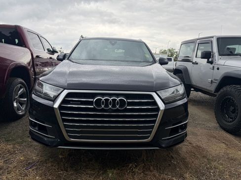 Used 2017 Audi Q7 3.0T Premium Plus w/ Premium Plus Package AWD/4WD image 8