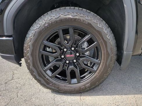 Used 2024 GMC Sierra 1500 Elevation image 10