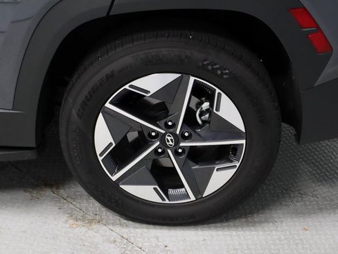 Certified 2025 Hyundai Tucson SEL image 18