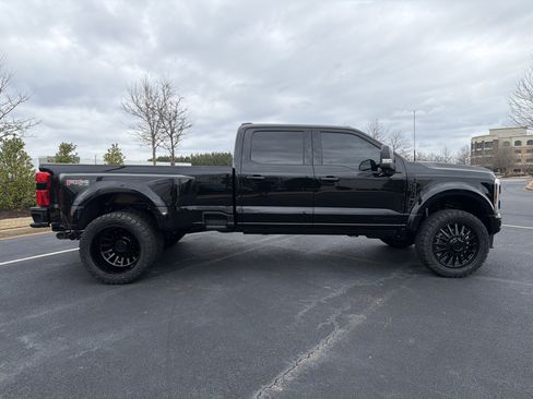 Used 2025 Ford F450 Platinum w/ Platinum Plus Package AWD/4WD image 10