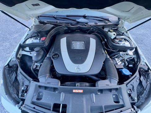Used 2012 Mercedes-Benz C 300 4MATIC Sedan image 14