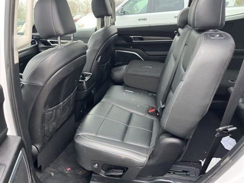 Used 2021 Kia Telluride SX image 11