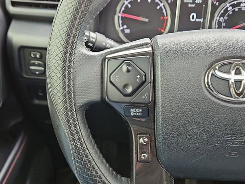 Used 2020 Toyota 4Runner SR5 image 18
