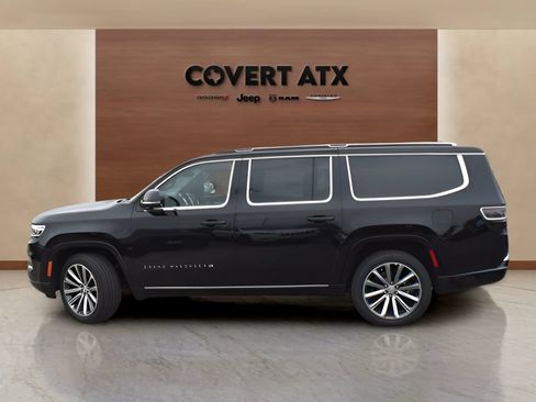Used 2023 Jeep Grand Wagoneer L 4WD image 5
