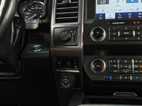 Used 2021 Ford F450 Limited w/ FX4 Off-Road Package AWD/4WD image 30
