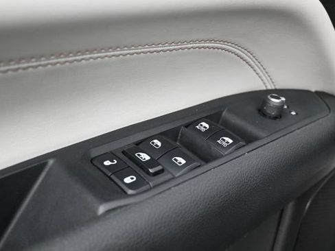Used 2024 Jeep Compass Limited AWD/4WD image 15