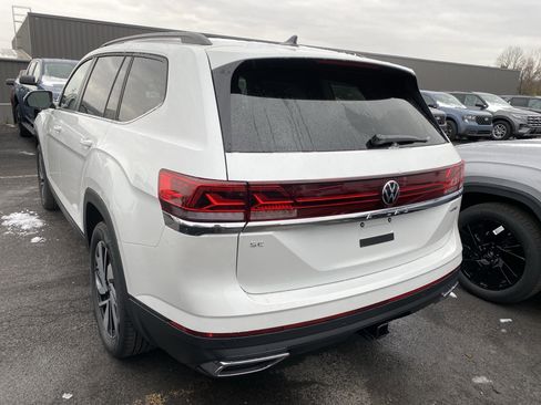 New 2026 Volkswagen Atlas SE image 5