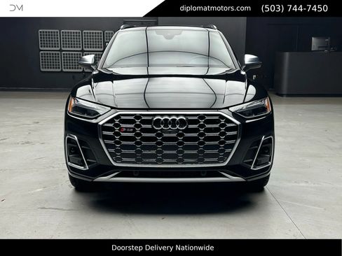 Used 2022 Audi SQ5 Premium Plus w/ Premium Plus Package image 13