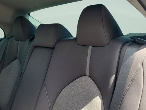 Used 2021 Toyota Camry LE FWD image 10