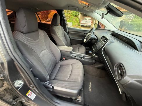 Used 2018 Toyota Prius Two w/ Prius Two Safety Plus Package image 10