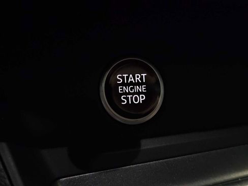 Used 2024 Audi Q3 2.0T Premium Plus image 36