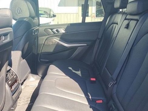 Used 2022 BMW X5 xDrive40i w/ Climate Comfort Package image 16