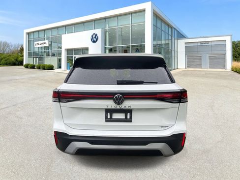 Certified 2025 Volkswagen Tiguan S AWD/4WD image 4