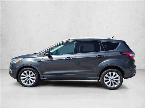Used 2017 Ford Escape Titanium FWD image 9